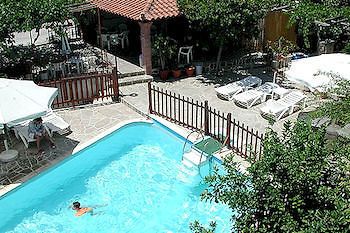 Voula Apartments Aegina Екстер'єр фото