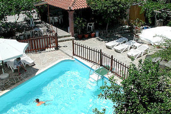 Voula Apartments Aegina Екстер'єр фото