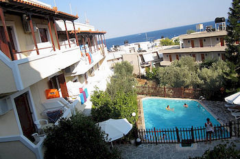 Voula Apartments Aegina Екстер'єр фото